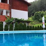Hotel Alpine Garden Simitli
